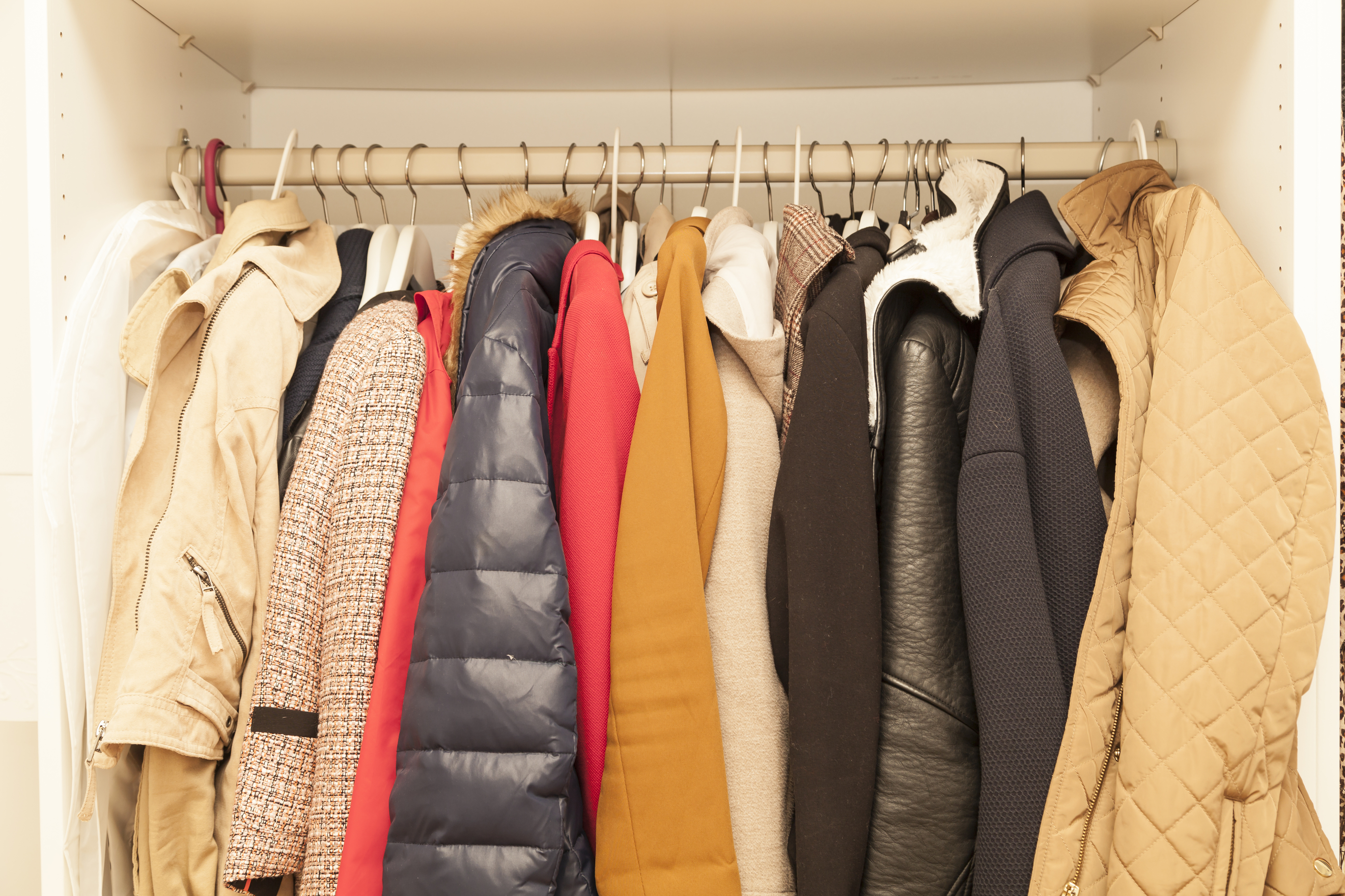 5 Best Tips for Storing Winter Clothes - House Tipster