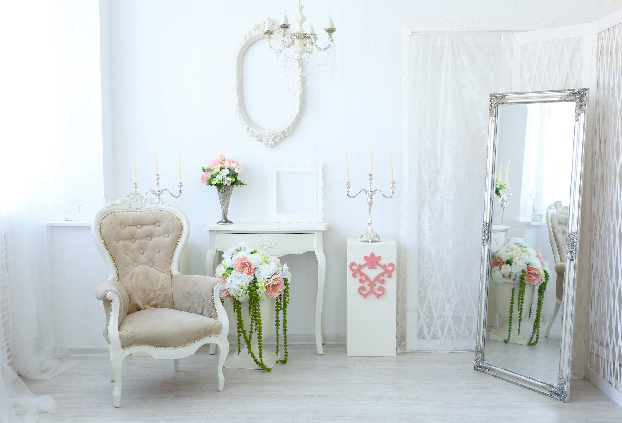 Beautiful luxury room in shabby chic style