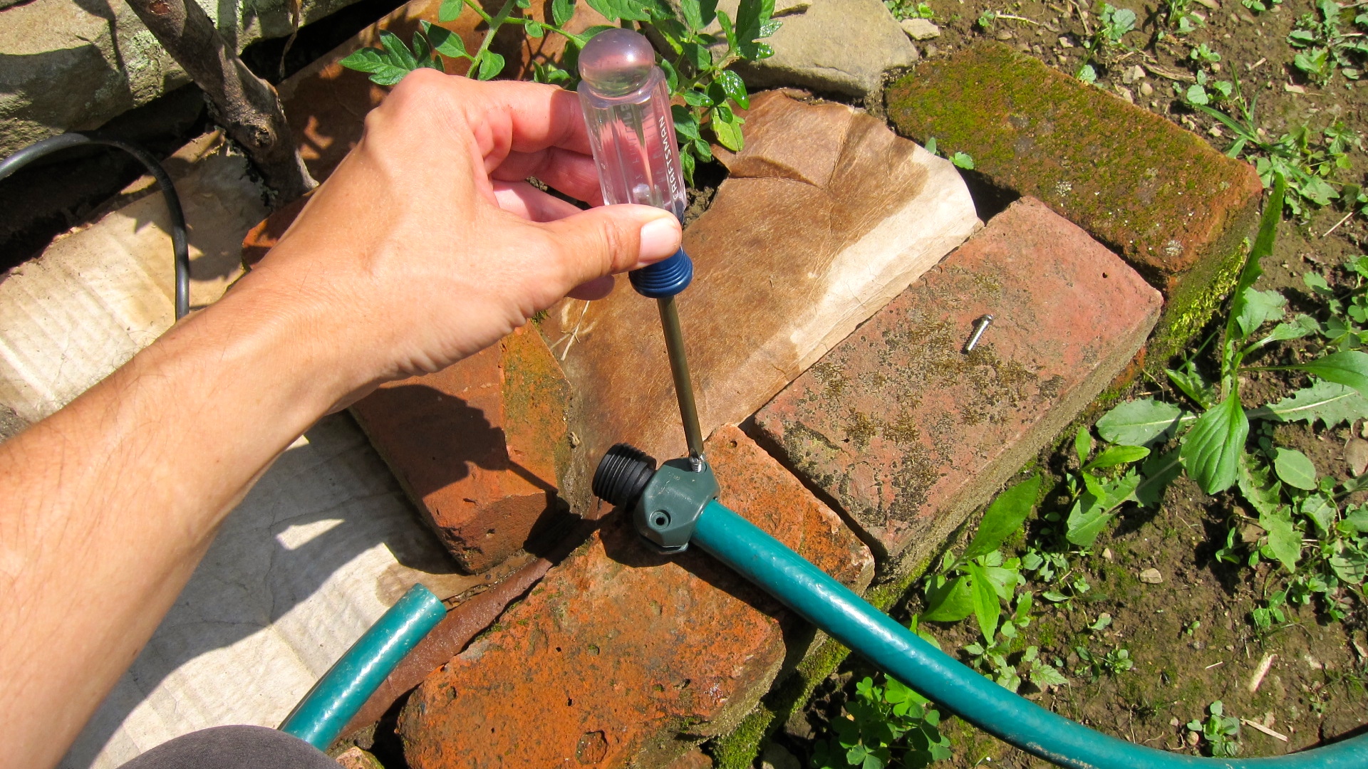 How to Fix a Broken Garden Hose Like a Pro House Tipster